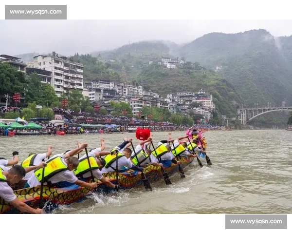 端午江畔观龙舟竞渡畅享传统文化魅力与节日欢腾多彩时光美好瞬间